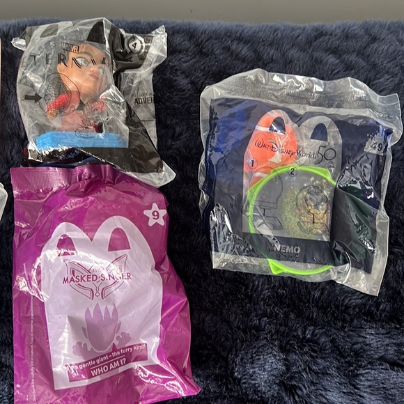 Lot of NIB Happy Meal toys - Picture 2 of 2